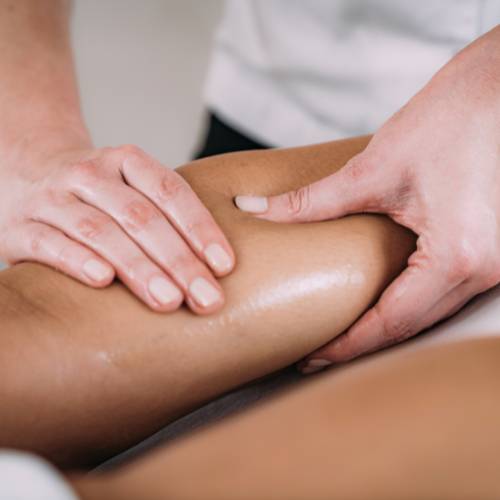 Manuelna limfna drenaža nogu u Alex therapy salonu za masažu u Novom Sadu